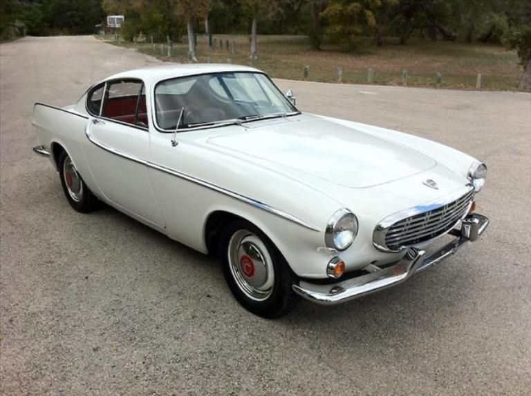 VOLVO P1800  