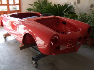 Foto 6 di 10: ALFA ROMEO Giulietta Giulietta spider passo corto 750 D      
