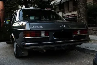 Foto 14 di 21: MERCEDES-BENZ S-Class(1979-1991) 240 d