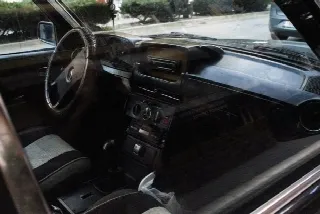 Foto 18 di 21: MERCEDES-BENZ S-Class(1979-1991) 240 d