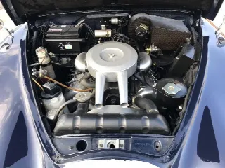 Foto 2 di 6: JAGUAR Daimler 250 