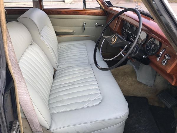 JAGUAR Daimler 250 