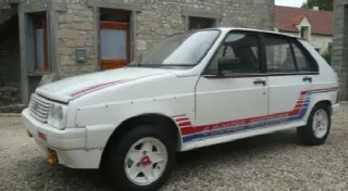 Foto 1 di 6: CITROEN Visa  