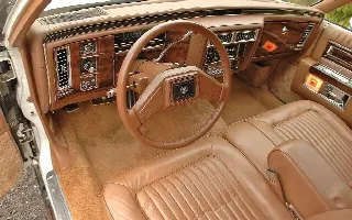 Foto 4 di 7: CADILLAC Brougham  