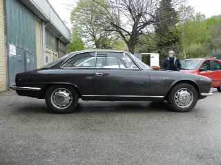 Foto 10 di 19: ALFA ROMEO 2600 SPRINT     