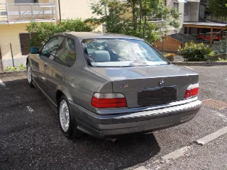 Foto 1 di 2: BMW 3 Series (1990-1998) 318IS  
