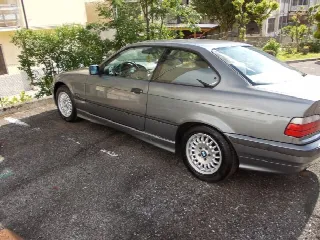 Foto 2 di 2: BMW 3 Series (1990-1998) 318IS  