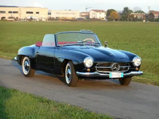 Foto 5 di 10: MERCEDES-BENZ 190 SL convertibile