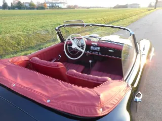 Foto 3 di 10: MERCEDES-BENZ 190 SL convertibile