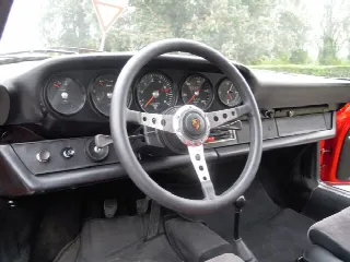 Foto 7 di 10: PORSCHE 911(1963-1973) coupe