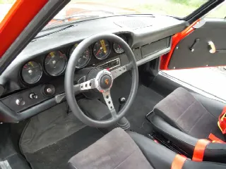 Foto 9 di 10: PORSCHE 911(1963-1973) coupe