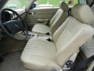 Foto 12 di 13: MERCEDES-BENZ SLC(1971-1981) 350   