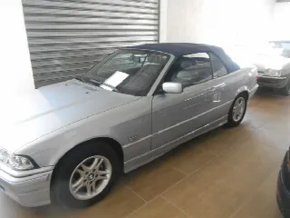 Foto 5 di 6: BMW 318 cabrio benzina  