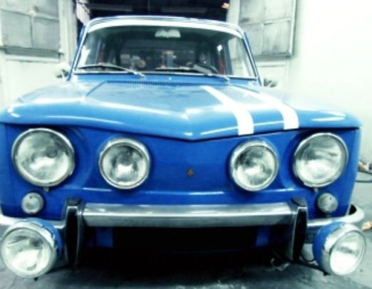 RENAULT R 8 