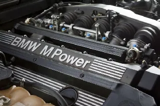 Foto 6 di 6: BMW M5  