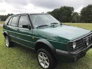 Foto 1 di 6: Volkswagen Golf  