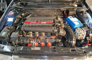 Foto 6 di 6: LANCIA Thema  