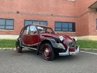 Foto 5 di 6: CITROEN 2 CV  