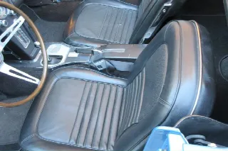 Foto 19 di 33: CHEVROLET Corvette C2 Sting Ray Convertibile 327/350 HP 