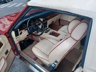 Foto 2 di 4: ASTON MARTIN V8 Volante 