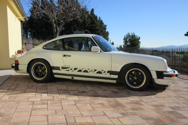 PORSCHE 911(1963-1973) 3.0 Carrera  
