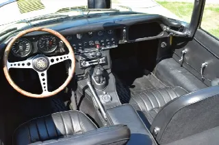Foto 15 di 26: JAGUAR E-Type SI (1961-1968) 4.2 