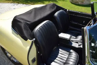 Foto 18 di 26: JAGUAR E-Type SI (1961-1968) 4.2 