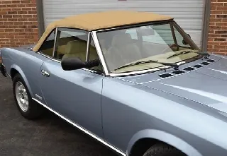 Foto 3 di 6: FIAT 124  