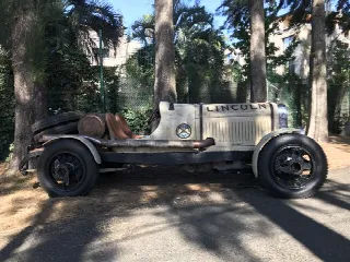 Foto 5 di 6: LINCOLN Sport