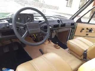 Foto 5 di 6: LAND ROVER Range Rover (1970-)  classic   