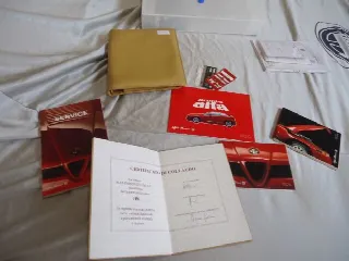 Foto 15 di 27: ALFA ROMEO SZ Coupè 3000 V6 