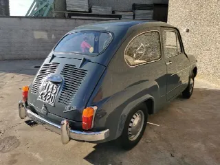 Foto 2 di 8: FIAT 600 D