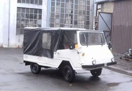 BMW farmobil 700 tres rare