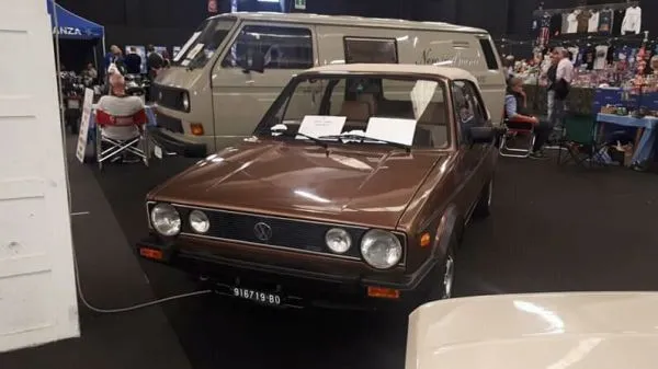 Volkswagen Golf Cabrio    1.1