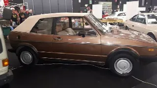 Foto 2 di 4: Volkswagen Golf Cabrio    1.1 