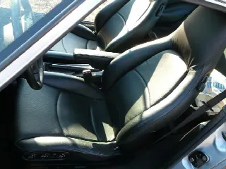 Foto 6 di 8: PORSCHE 993 4S  