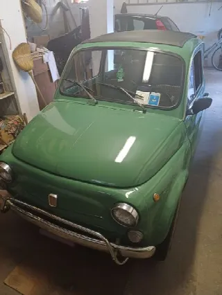 Foto 4 di 4: FIAT 500 Lusso 
