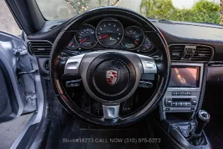 Foto 19 di 24: 2005 Porsche 997 Carrera