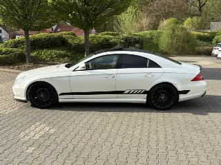 Foto 5 di 8: Mercedes-Benz CLS 500 | 2005 | Route 66 Auctions