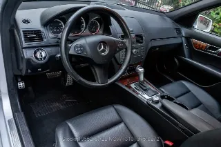 Foto 17 di 24: 2010 Mercedes Benz C 300