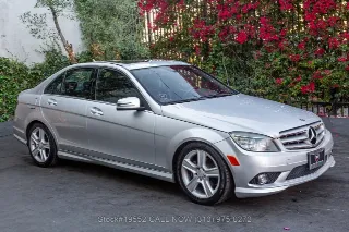 Foto 3 di 24: 2010 Mercedes Benz C 300