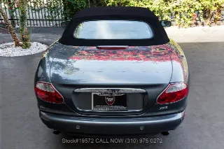 Foto 11 di 24: 2001 Jaguar XK8
