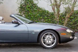 Foto 16 di 24: 2001 Jaguar XK8