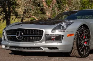 Foto 19 di 24: 2015 Mercedes Benz SLS