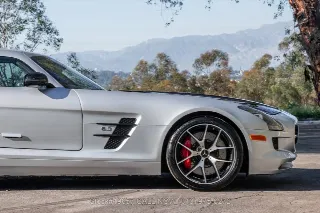 Foto 21 di 24: 2015 Mercedes Benz SLS