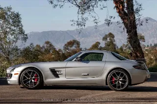 Foto 23 di 24: 2015 Mercedes Benz SLS