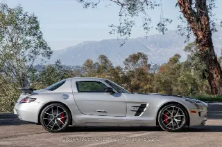 Foto 9 di 24: 2015 Mercedes Benz SLS