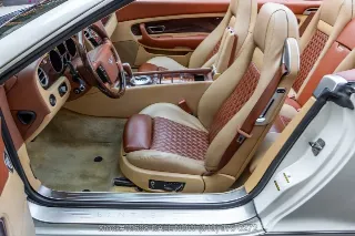 Foto 21 di 24: 2007 Bentley Continental