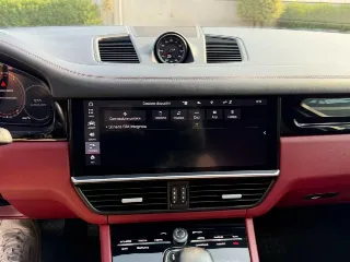 Foto 13 di 24: PORSCHE Cayenne