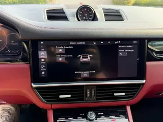 Foto 15 di 24: PORSCHE Cayenne